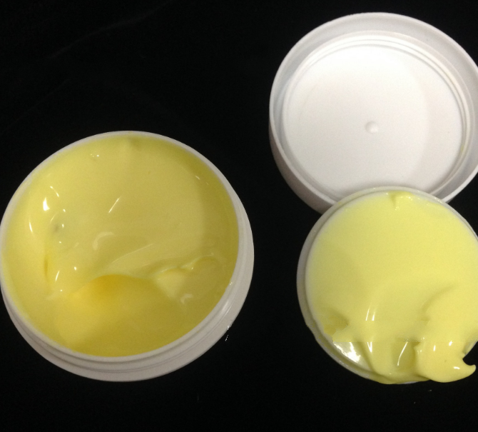 Stretch Mark Repair Cream for Reducing Scars